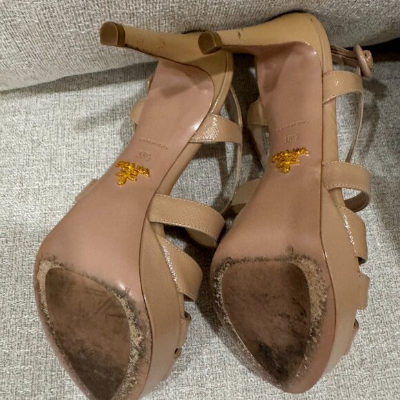 Prada Vernice St Staff Cammeo Cream strappy sandal Size 35.5 - Picture 3 of 7
